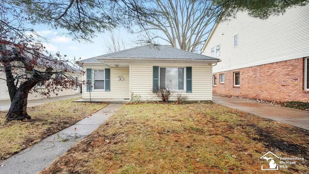 24431 Carlysle Street Dearborn City MI 48124