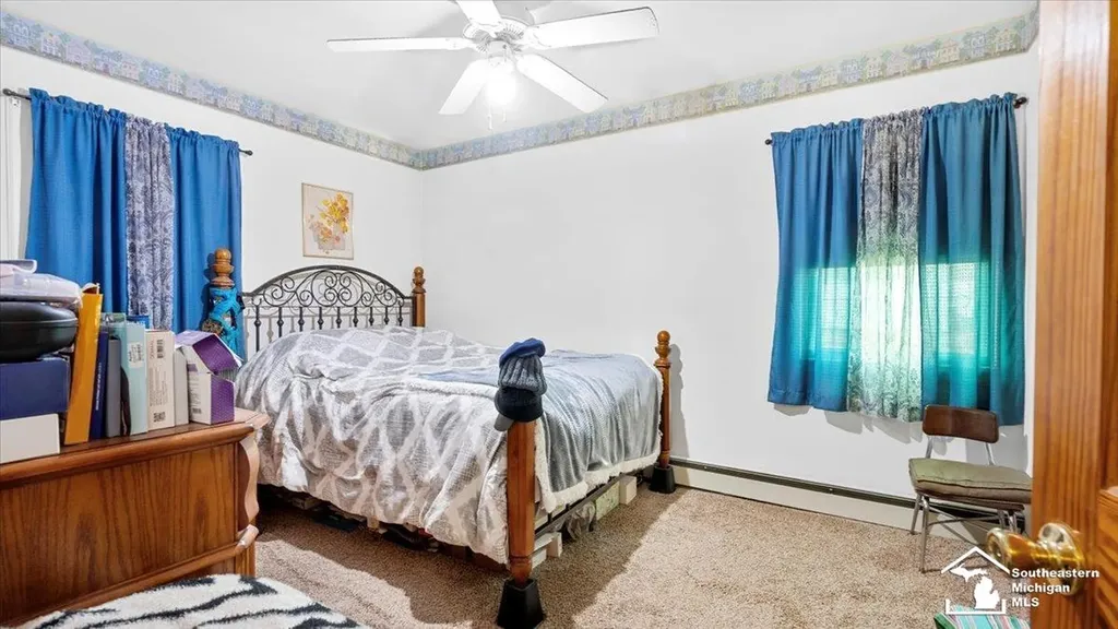 24431 Carlysle Street Dearborn City MI 48124