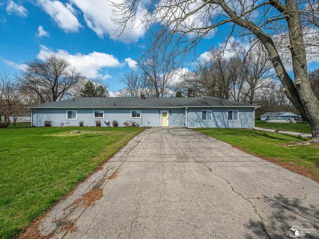 2525 Reinhardt Road Frenchtown Township MI 48162