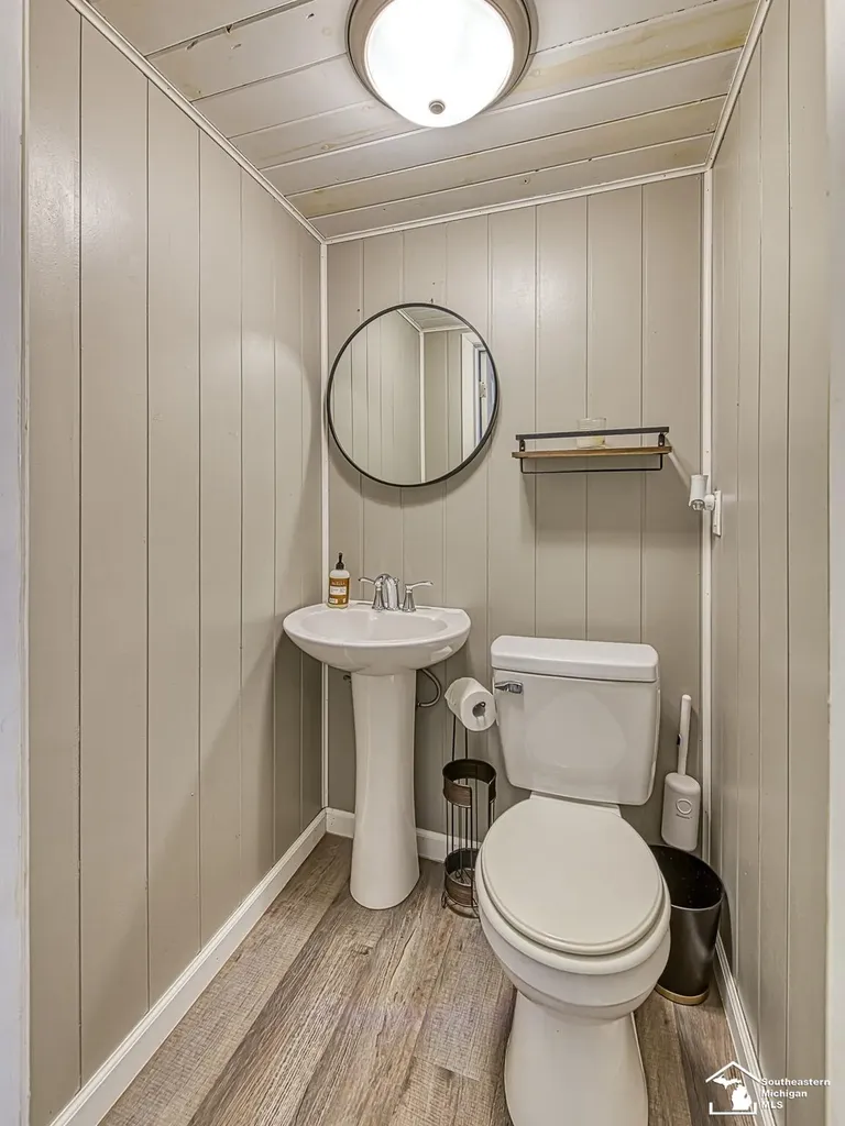 2525 Reinhardt Road Frenchtown Township MI 48162