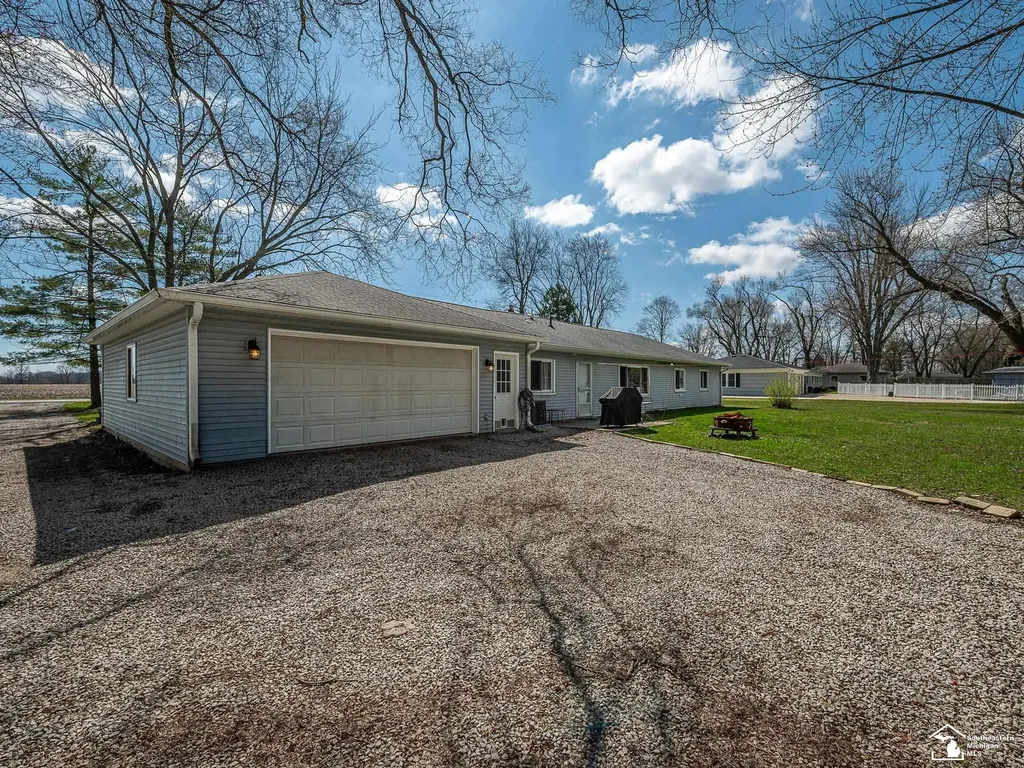 2525 Reinhardt Road Frenchtown Township MI 48162