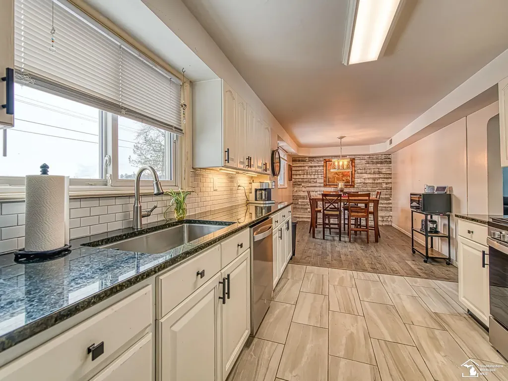 2525 Reinhardt Road Frenchtown Township MI 48162