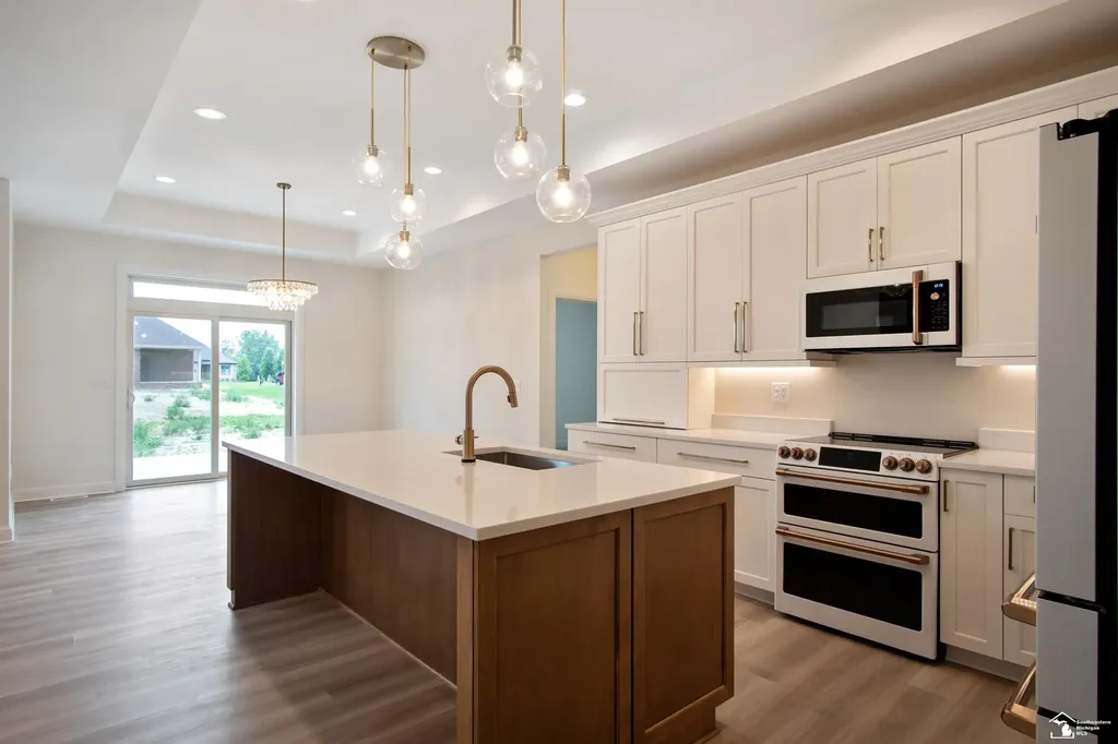 11140 S Custer Road Raisinville Township MI 48161