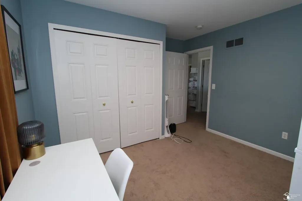 35773 Surrey Court Romulus City MI 48174