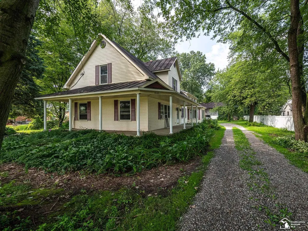1660 W Sterns Road Bedford Township MI 48182