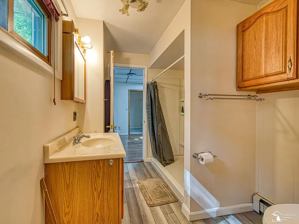1660 W Sterns Road Bedford Township MI 48182