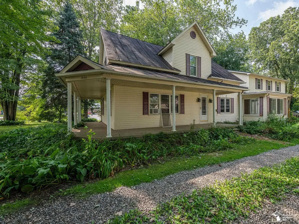 1660 W Sterns Road Bedford Township MI 48182