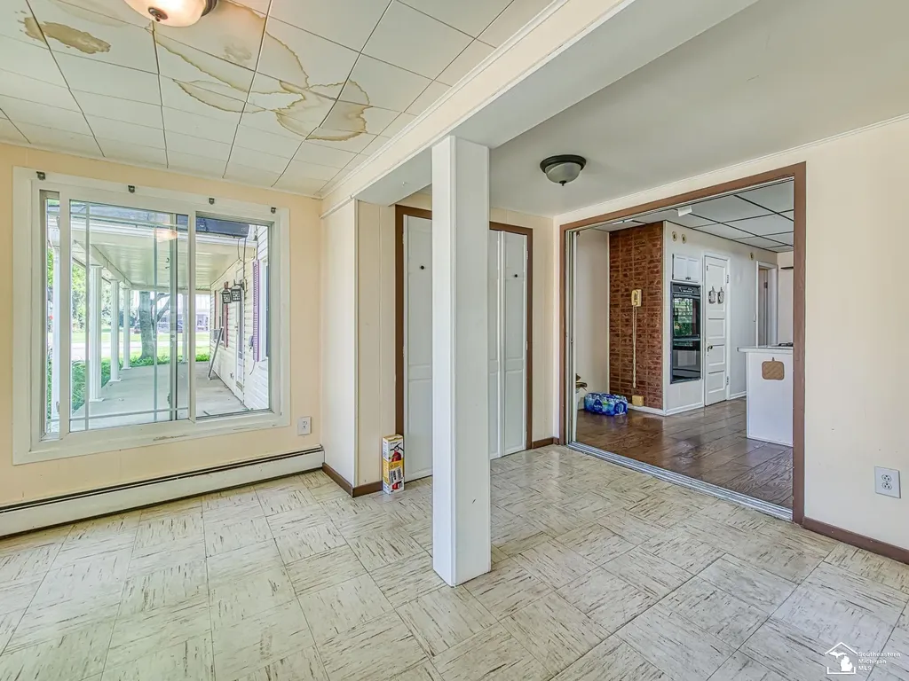 1660 W Sterns Road Bedford Township MI 48182