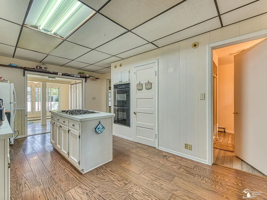 1660 W Sterns Road Bedford Township MI 48182