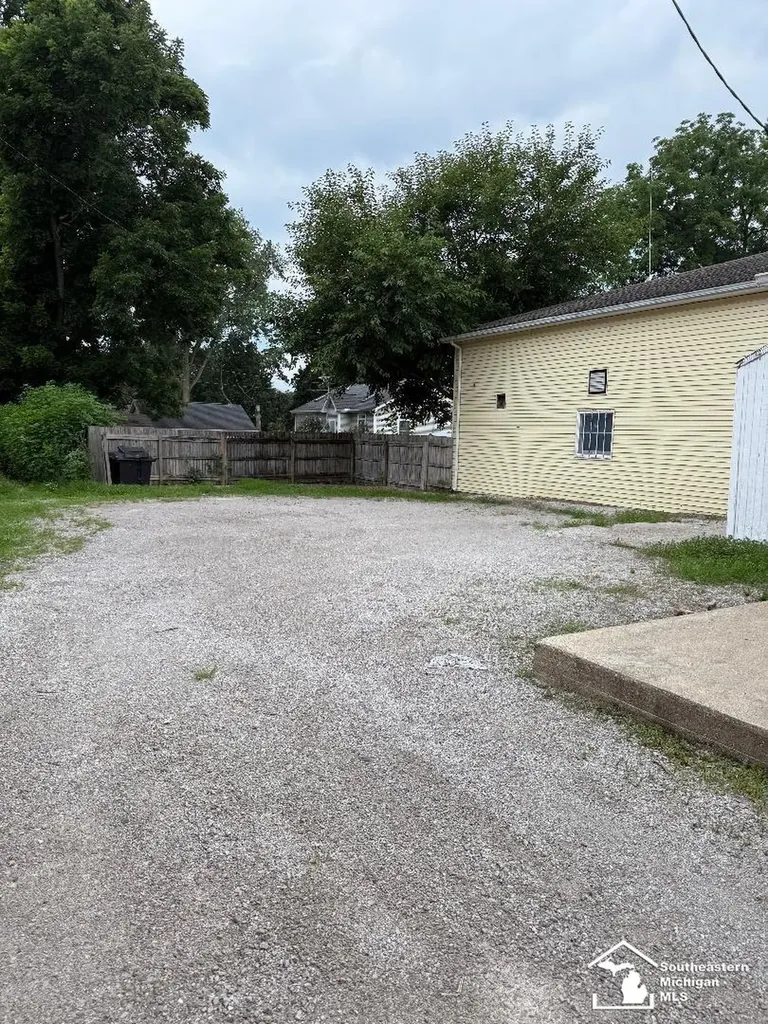 36 Saline Street Petersburg City MI 49270