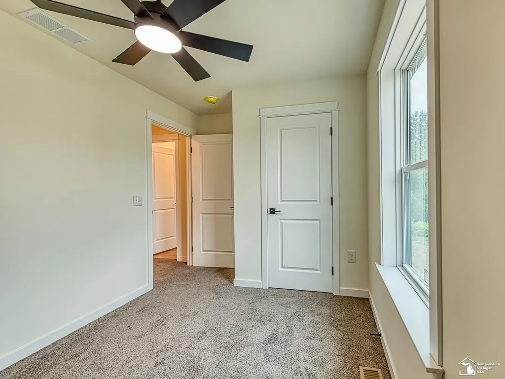 15604 Pine Street Monroe Charter Township MI 48161