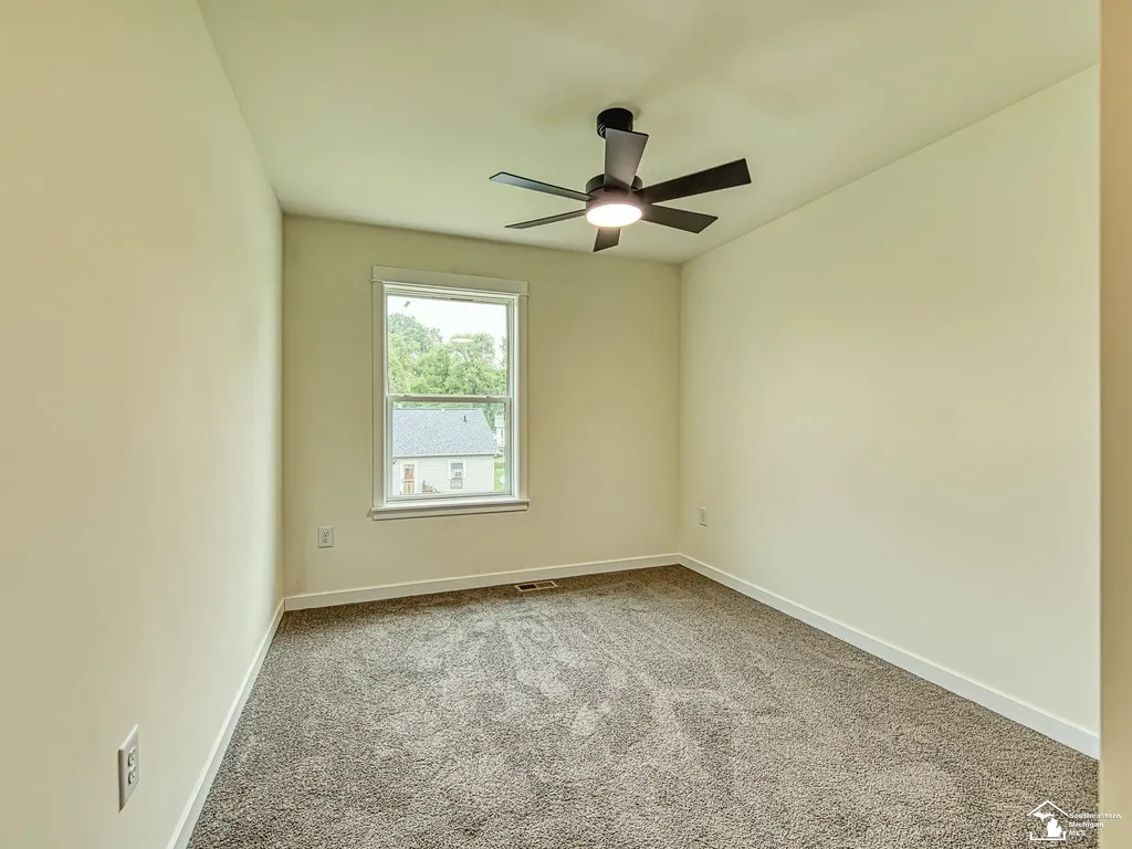 15604 Pine Street Monroe Charter Township MI 48161