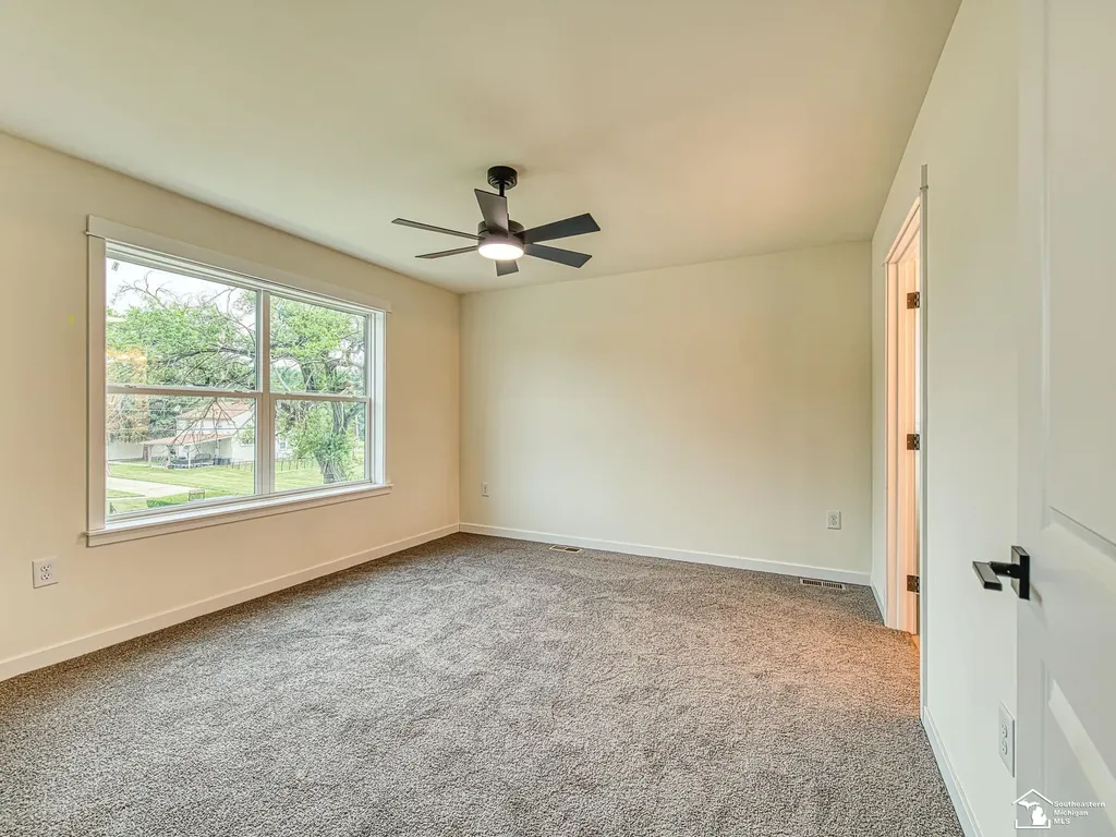 15604 Pine Street Monroe Charter Township MI 48161