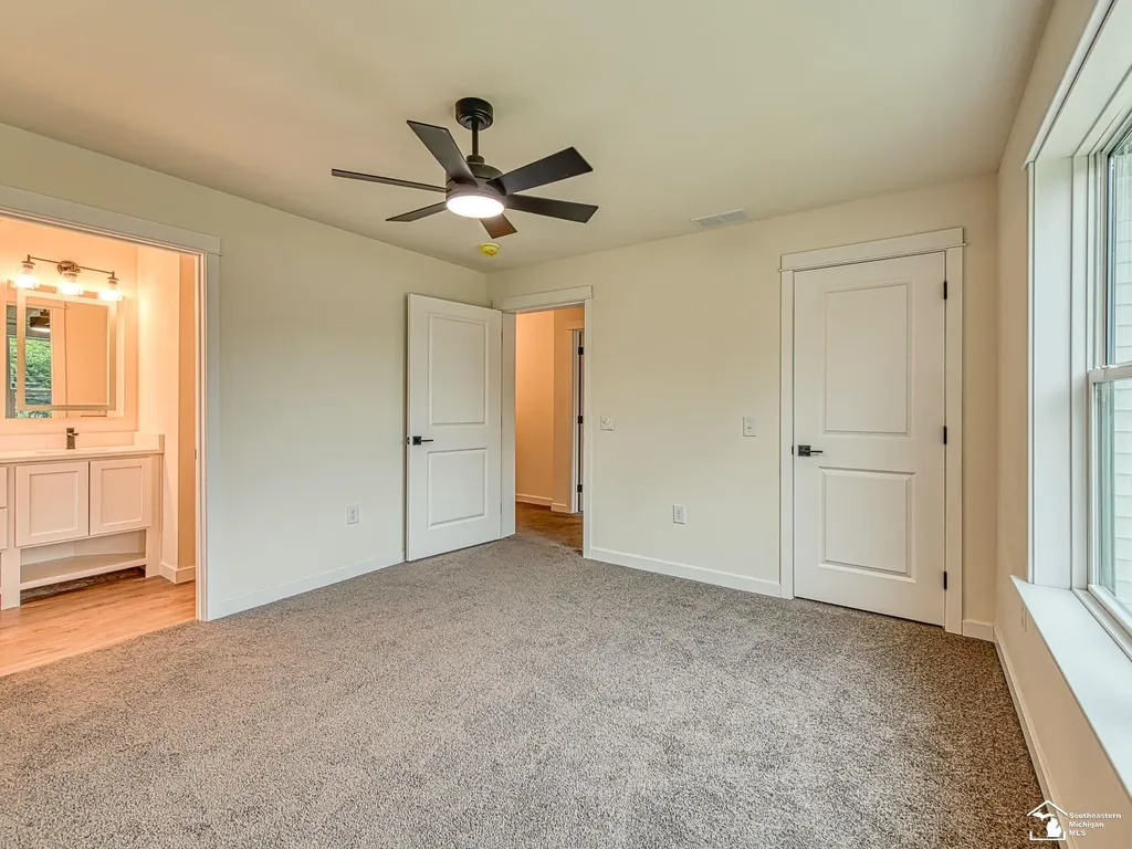 15604 Pine Street Monroe Charter Township MI 48161