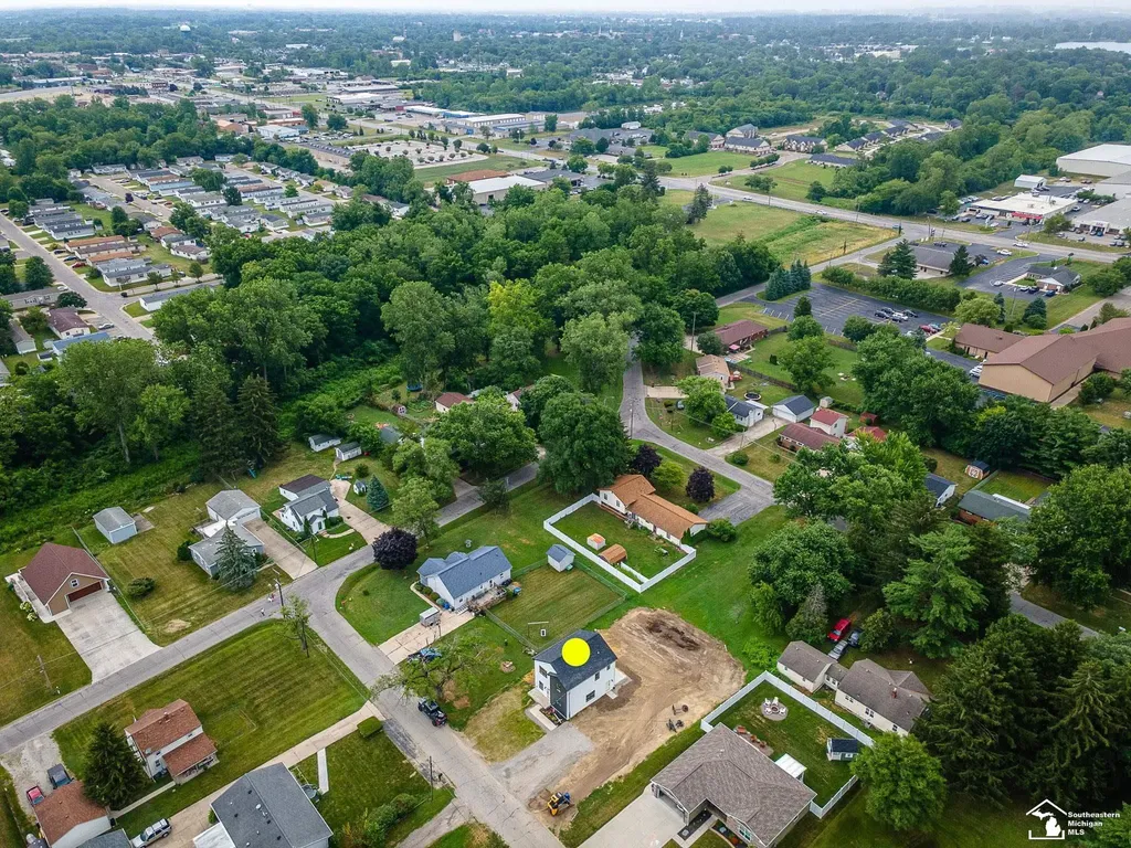 15604 Pine Street Monroe Charter Township MI 48161