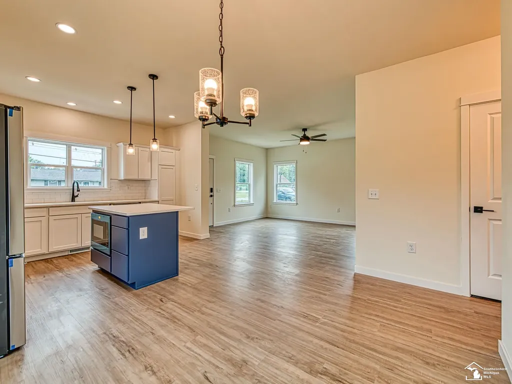 15604 Pine Street Monroe Charter Township MI 48161
