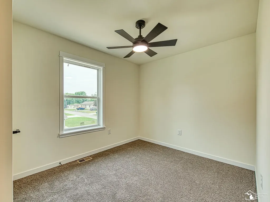 15604 Pine Street Monroe Charter Township MI 48161