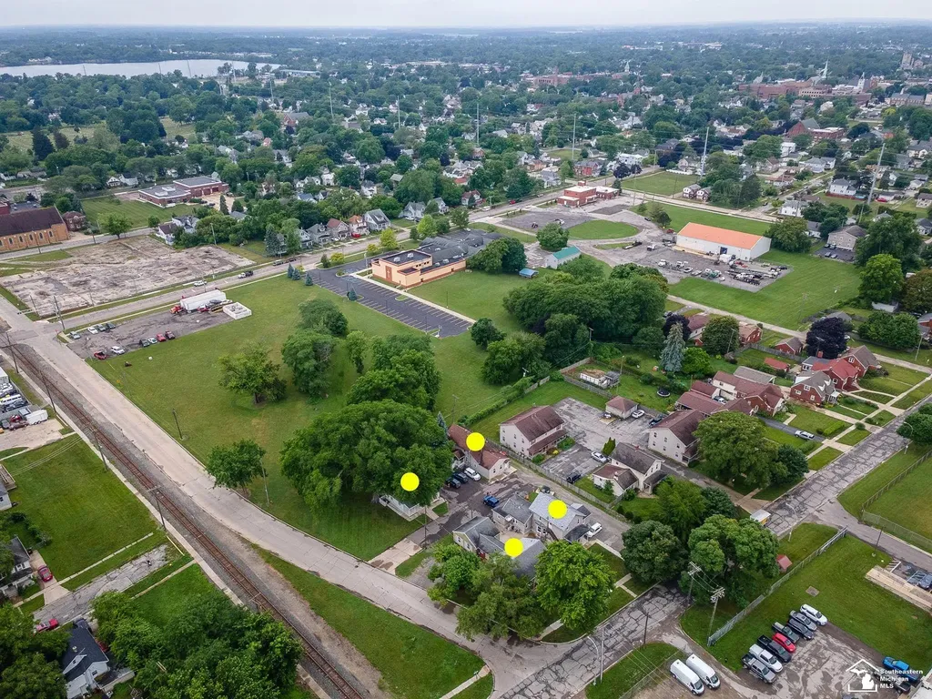 926 E Front Street Monroe City MI 48161