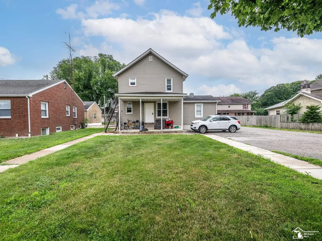 926 E Front Street Monroe City MI 48161