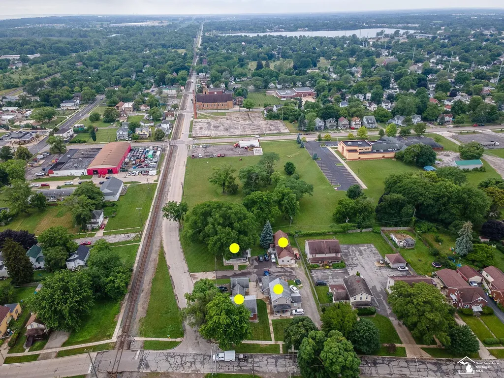 926 E Front Street Monroe City MI 48161