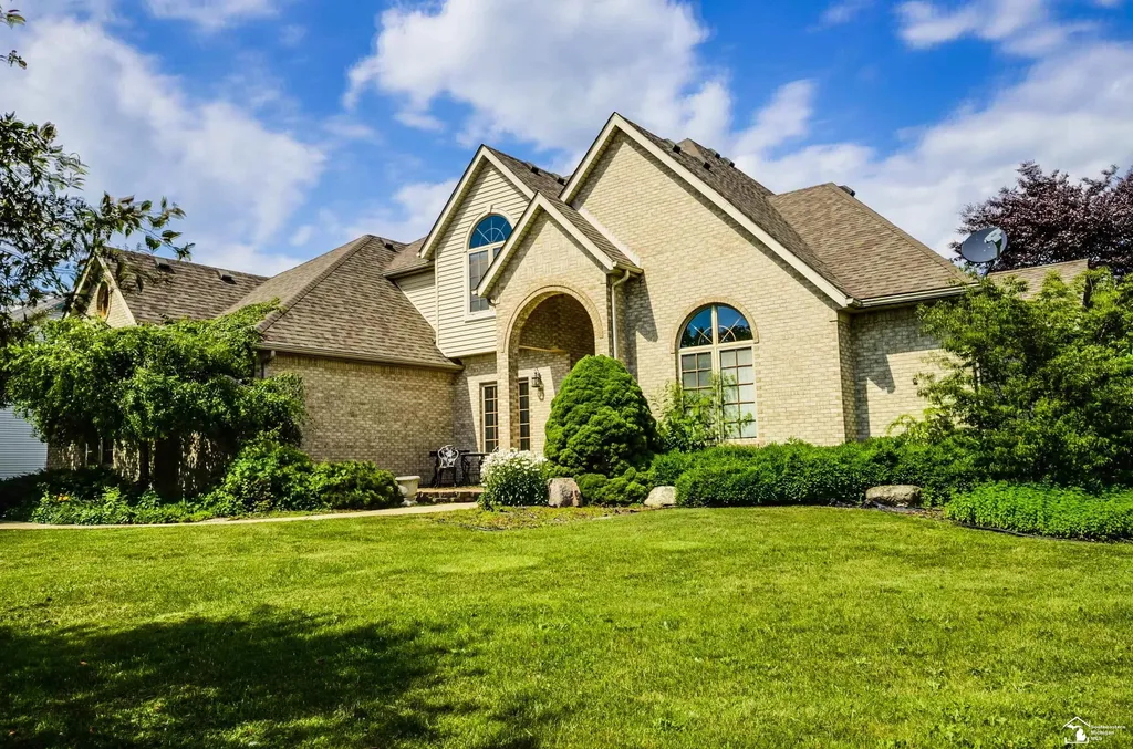 4077 Brest Road Frenchtown Township MI 48166