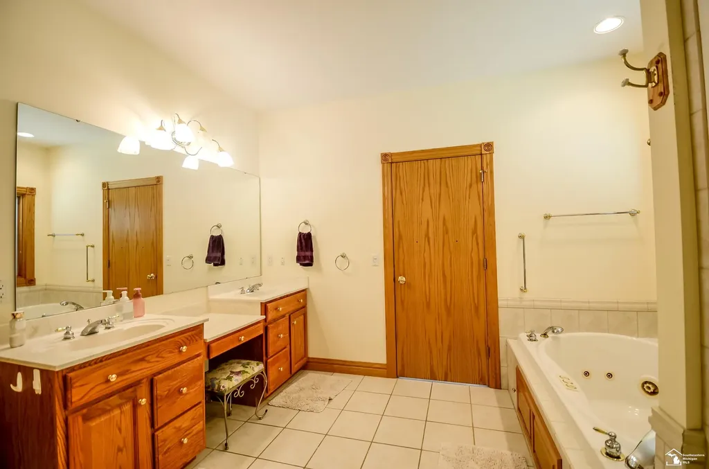 4077 Brest Road Frenchtown Township MI 48166