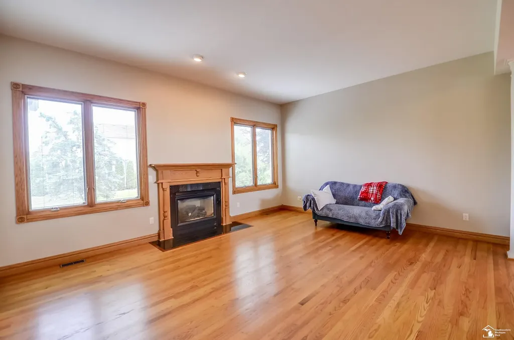 4077 Brest Road Frenchtown Township MI 48166