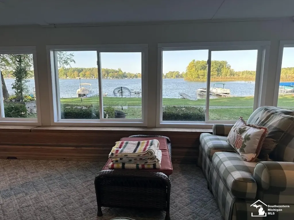 9911 Lake Drive Camden Township MI 49255