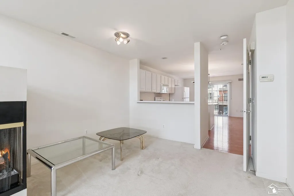 3237 Newbury Place Troy City MI 48084