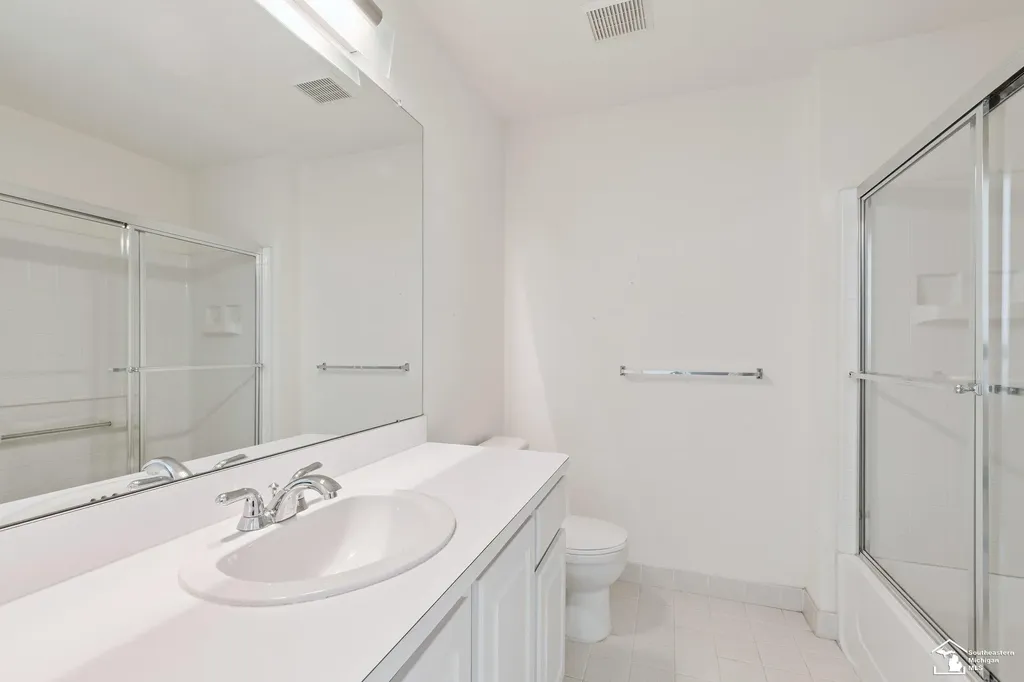 3237 Newbury Place Troy City MI 48084