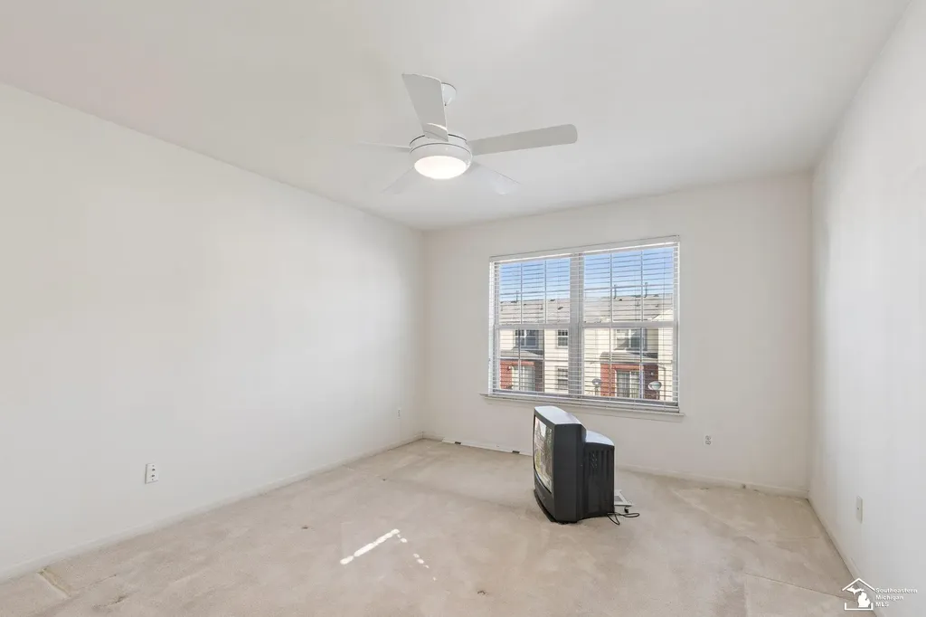 3237 Newbury Place Troy City MI 48084