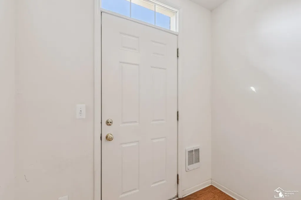 3237 Newbury Place Troy City MI 48084