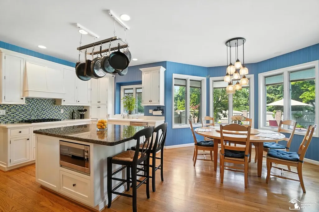 510 Ave De Lafayette Avenue Monroe City MI 48162