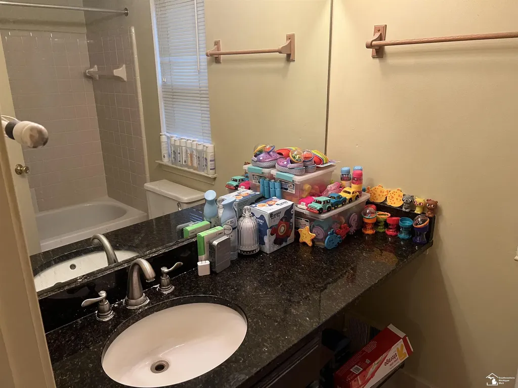 3084 Turnberry Lane Ann Arbor City MI 48108