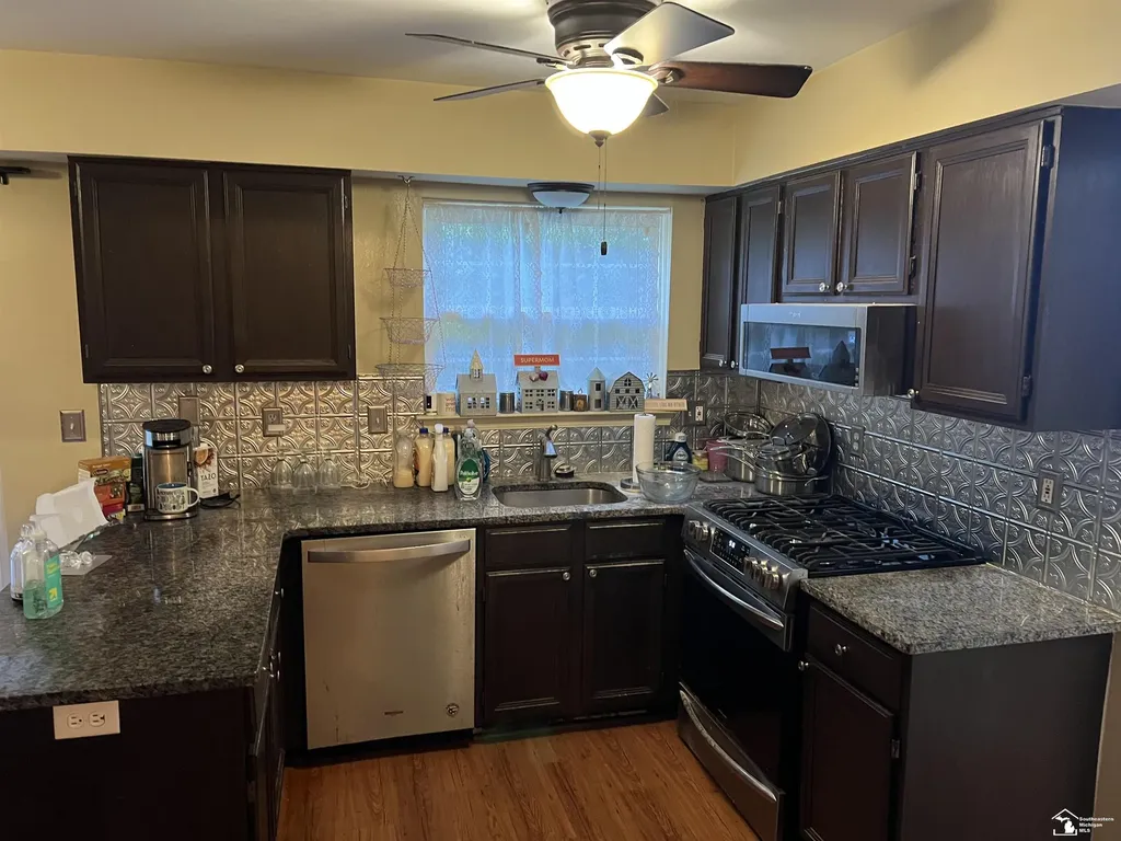 3084 Turnberry Lane Ann Arbor City MI 48108
