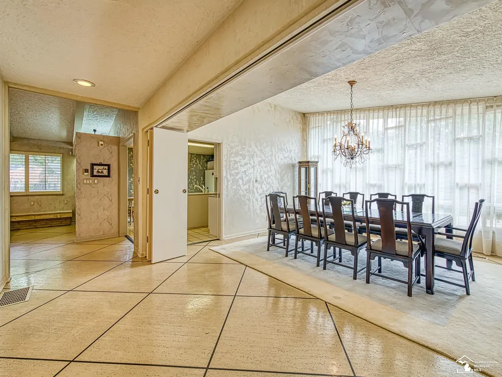 1605 Arbor Avenue Monroe City MI 48162