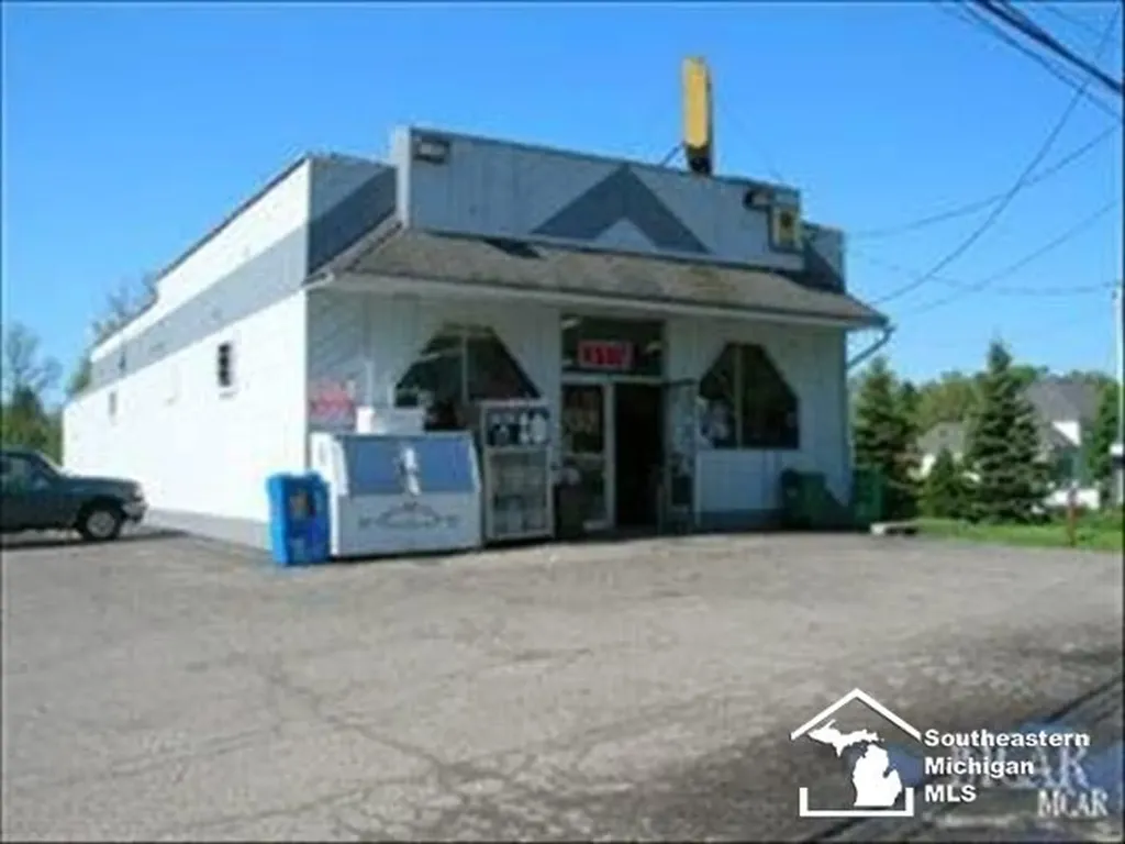 800 Cole Road Monroe City MI 48162