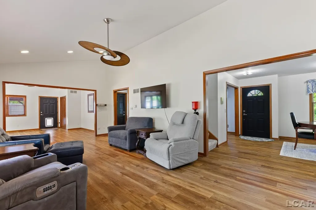 817 Outer Drive Tecumseh City MI 49286