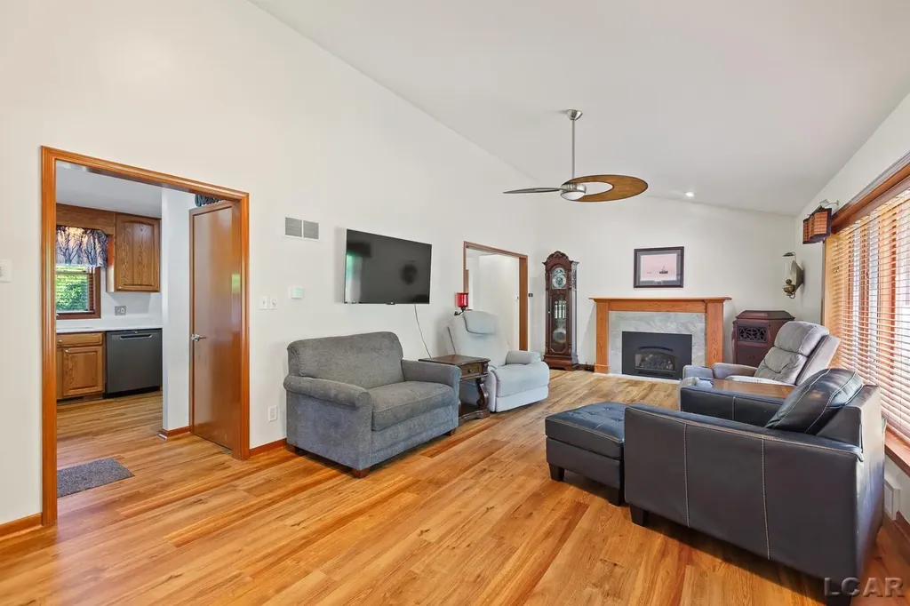 817 Outer Drive Tecumseh City MI 49286
