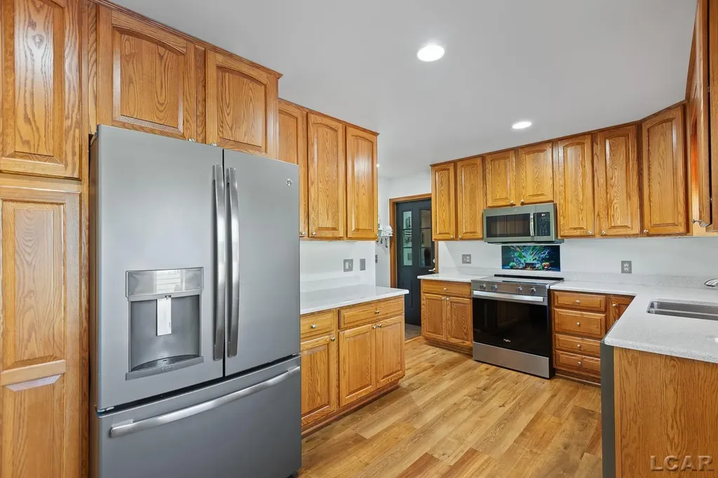 817 Outer Drive Tecumseh City MI 49286