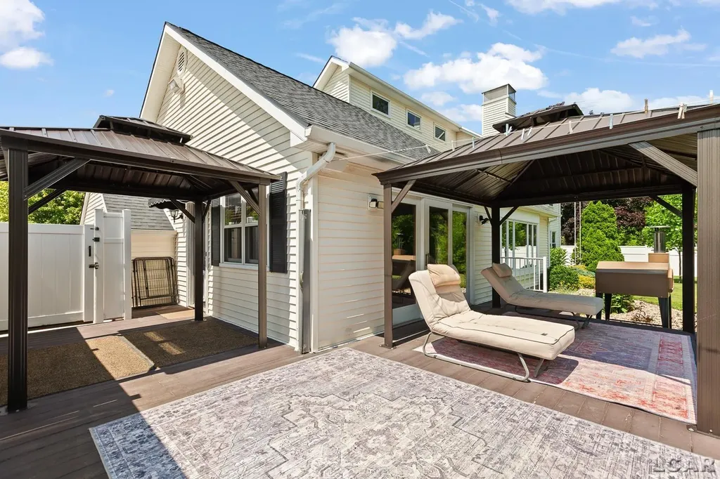 817 Outer Drive Tecumseh City MI 49286