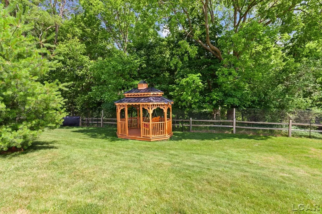 817 Outer Drive Tecumseh City MI 49286