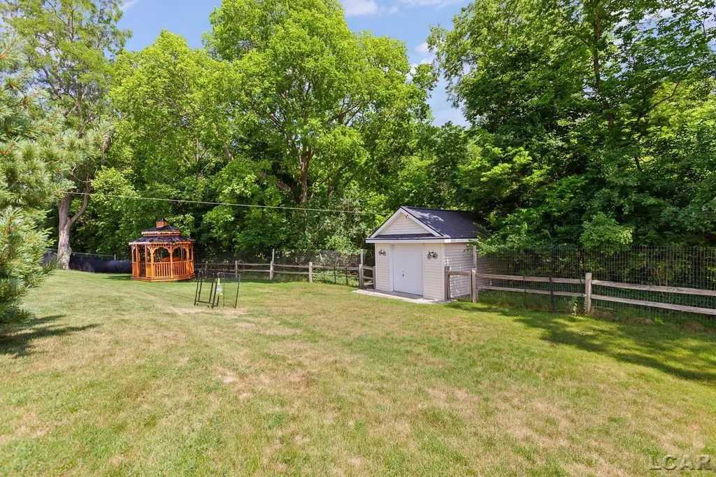 817 Outer Drive Tecumseh City MI 49286