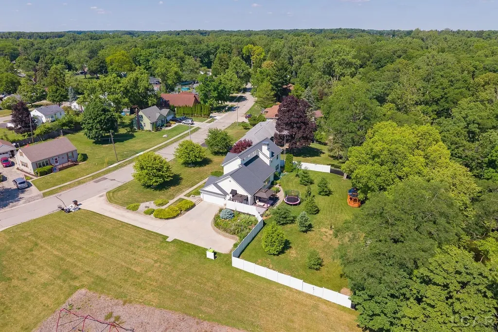 817 Outer Drive Tecumseh City MI 49286