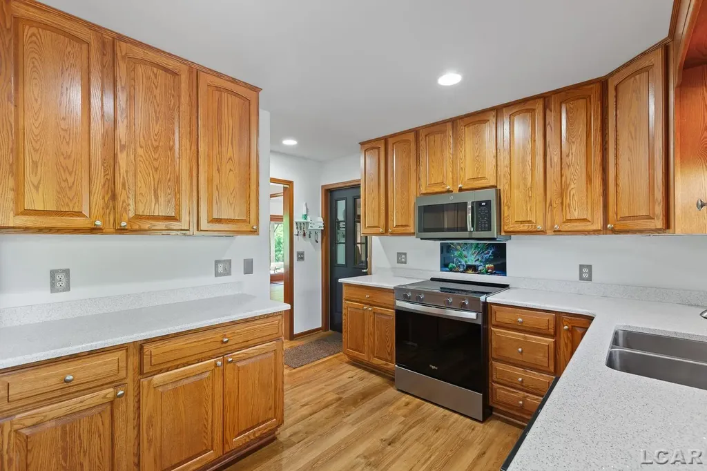 817 Outer Drive Tecumseh City MI 49286