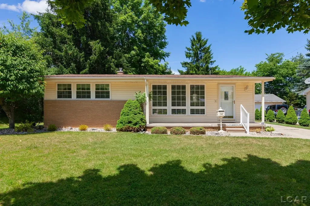 515 Nokomis Street Tecumseh City MI 49286