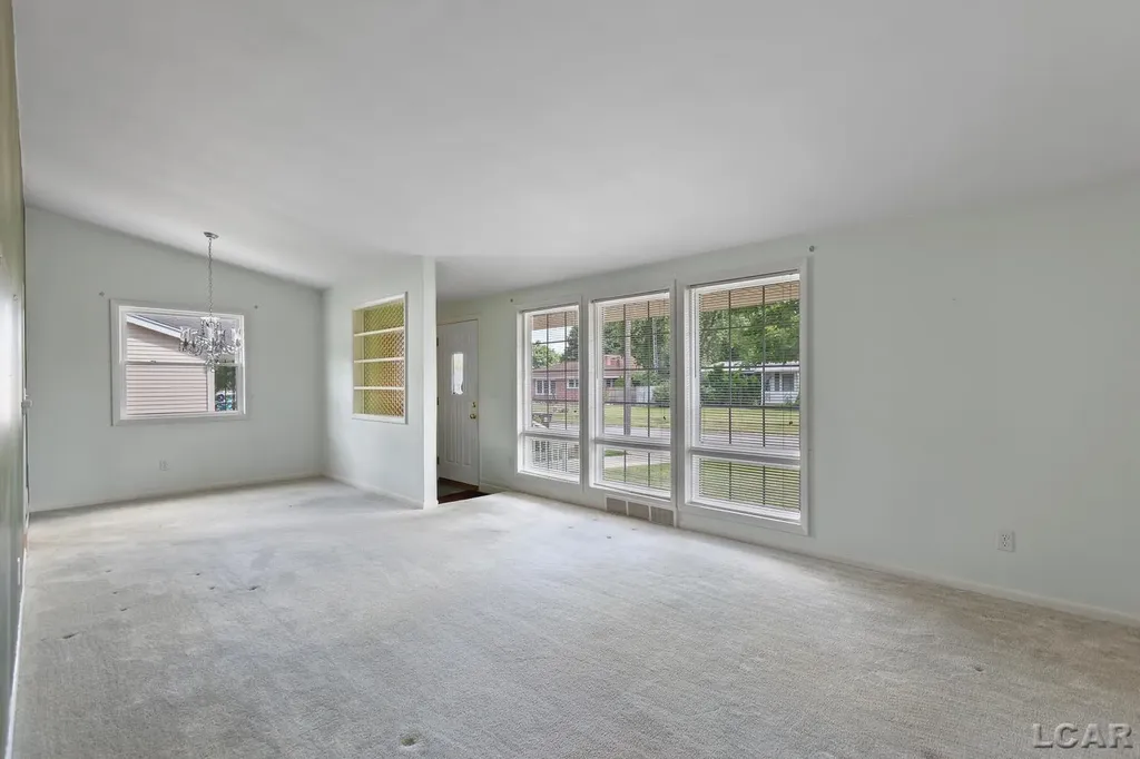 515 Nokomis Street Tecumseh City MI 49286