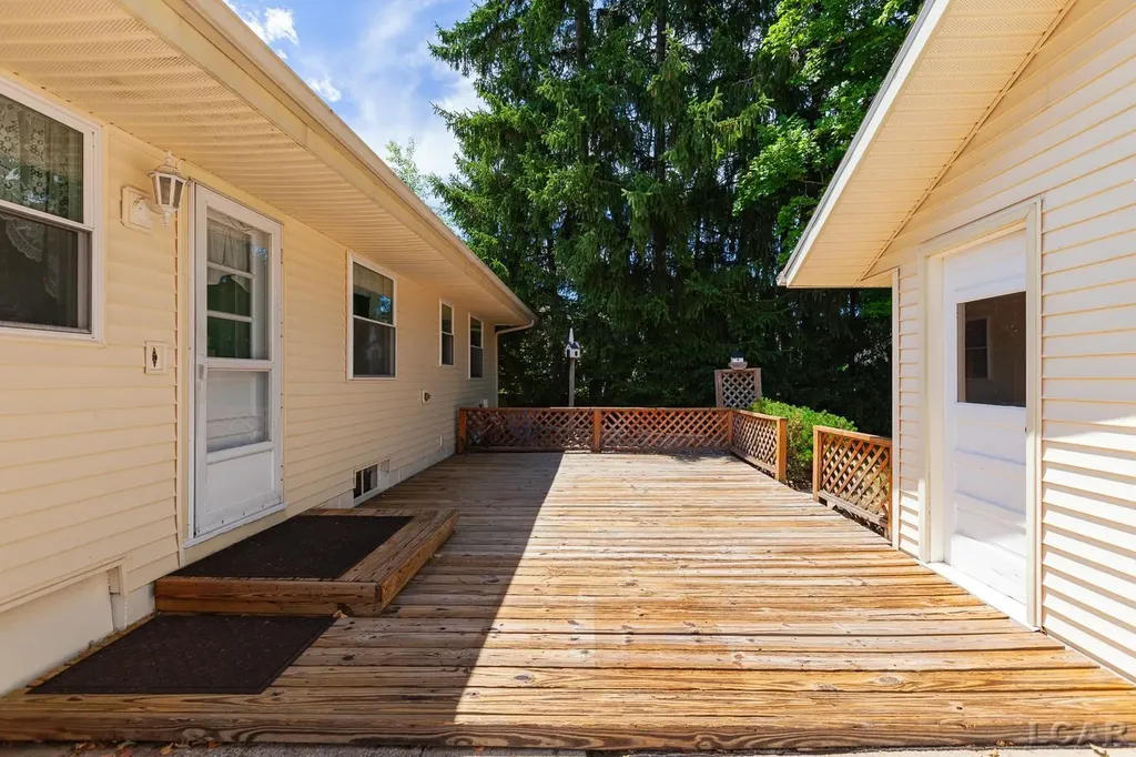 515 Nokomis Street Tecumseh City MI 49286