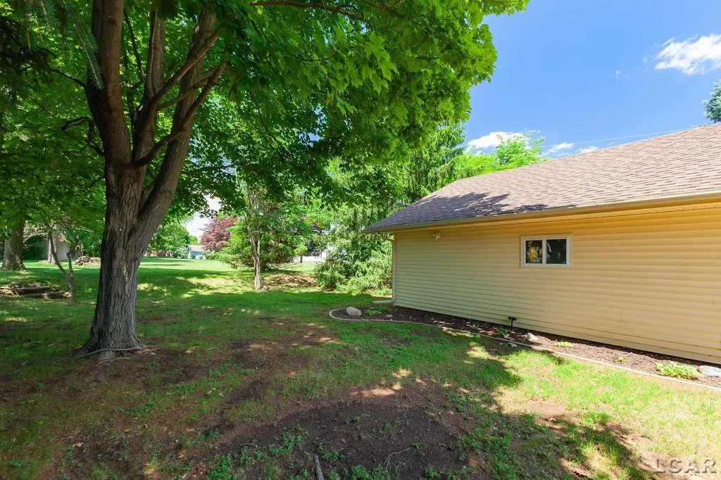 515 Nokomis Street Tecumseh City MI 49286