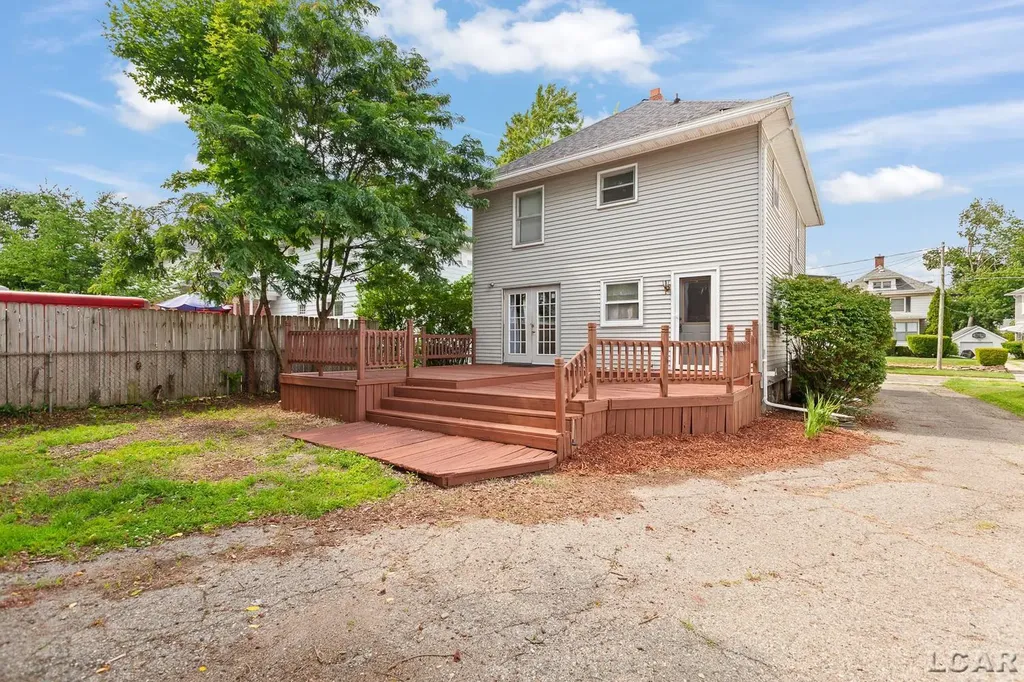 501 Harwood Street Jackson City MI 49203